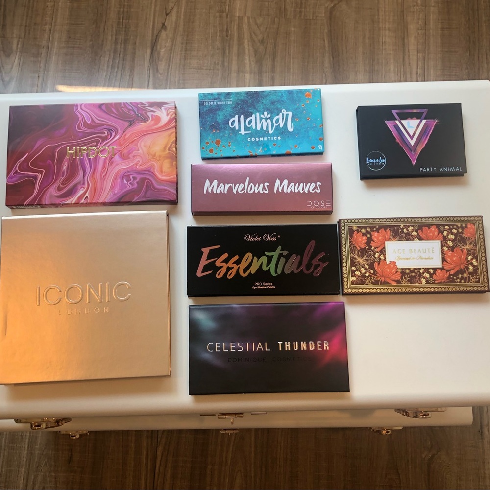 8 NWT pallets- 6 eyeshadow 1 blush 1 bronzer